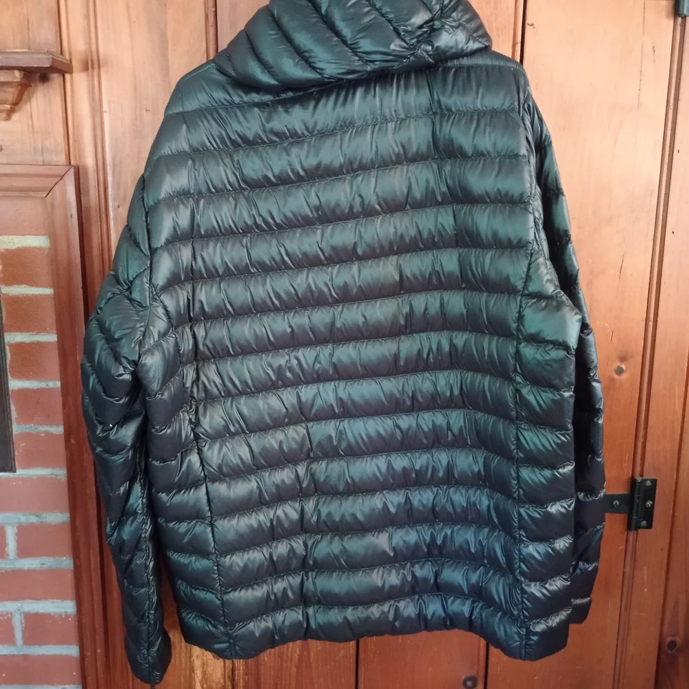 Calvin Klein Black Puffer Jacket Sleek Quilted Design - Picture 2 of 9